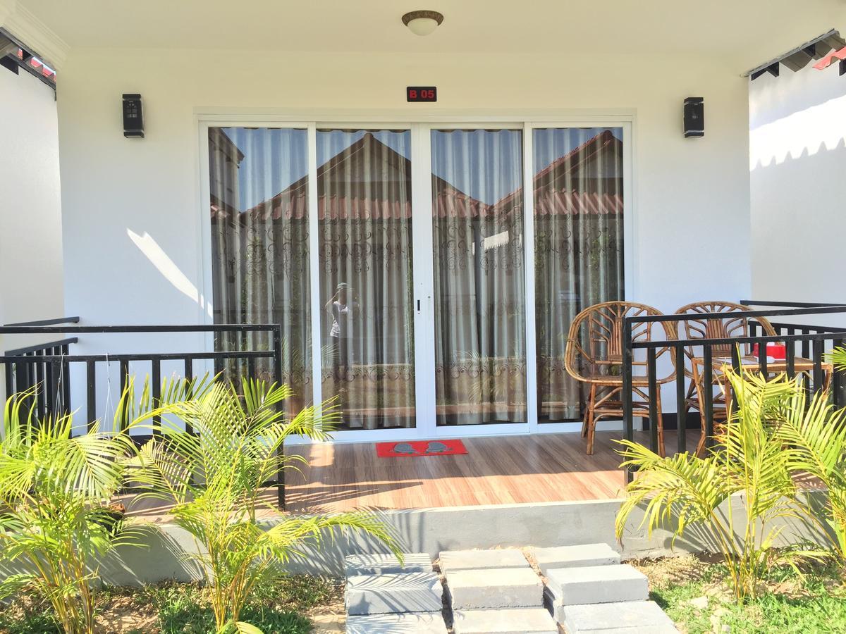 White Boutique Hotel And Residences Sihanoukville Exteriör bild