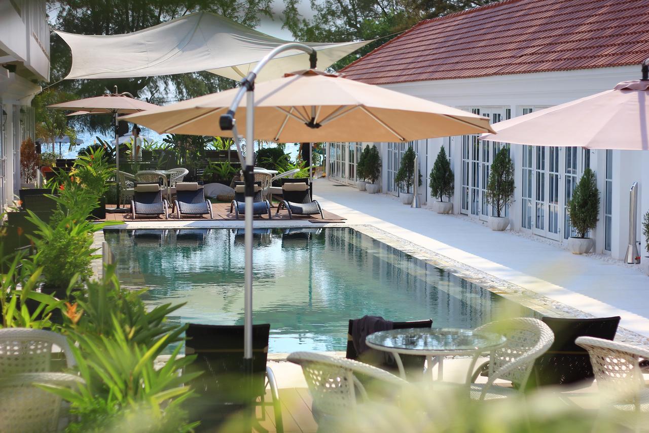 White Boutique Hotel And Residences Sihanoukville Exteriör bild