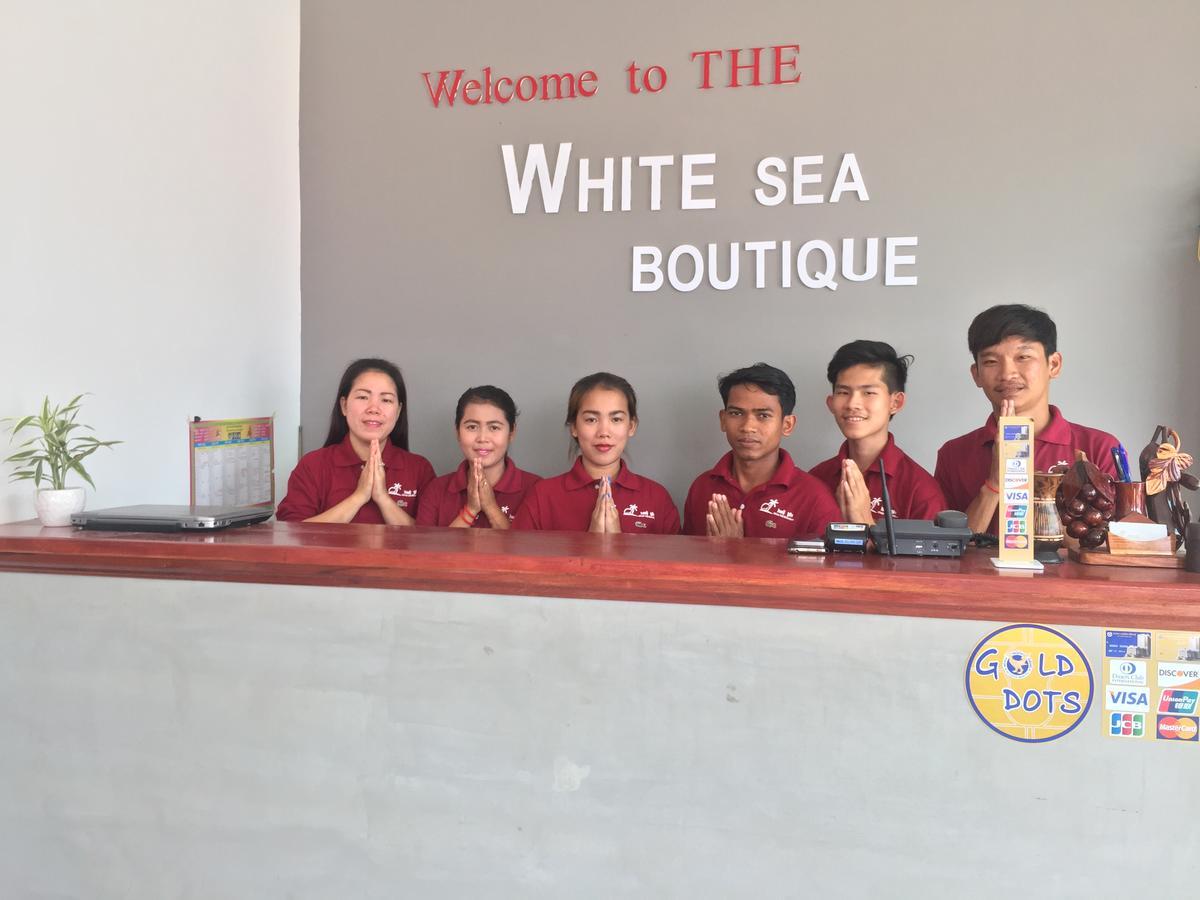 White Boutique Hotel And Residences Sihanoukville Exteriör bild